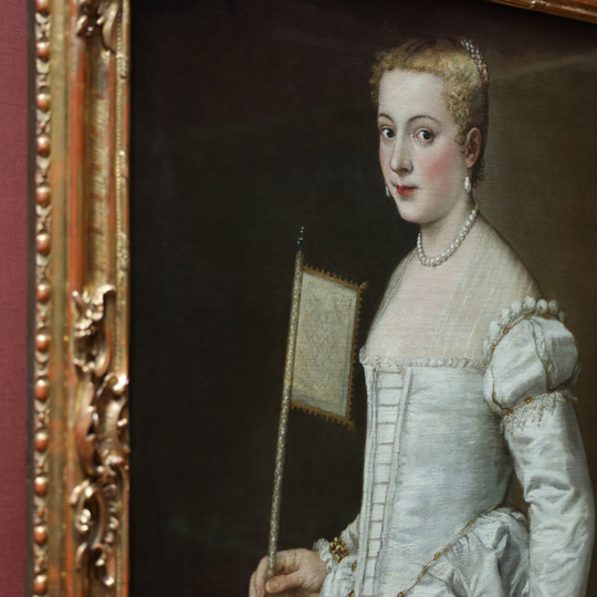 Tizian Bildnis einer Dame in Weiss