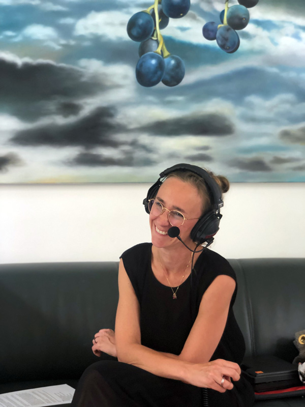 Claudia Linzel Macherin des Kunst Podcasts